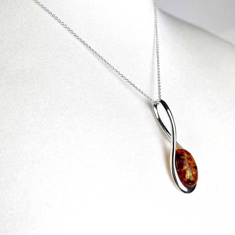 Amber Large Oval Knot Necklace Media 3 of 3