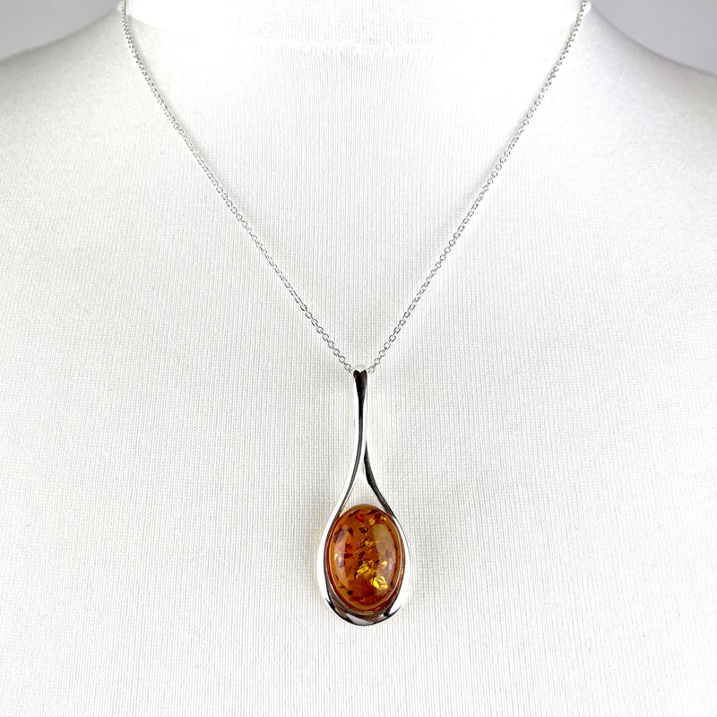 Amber Large Oval Knot Necklace Media 2 of 3